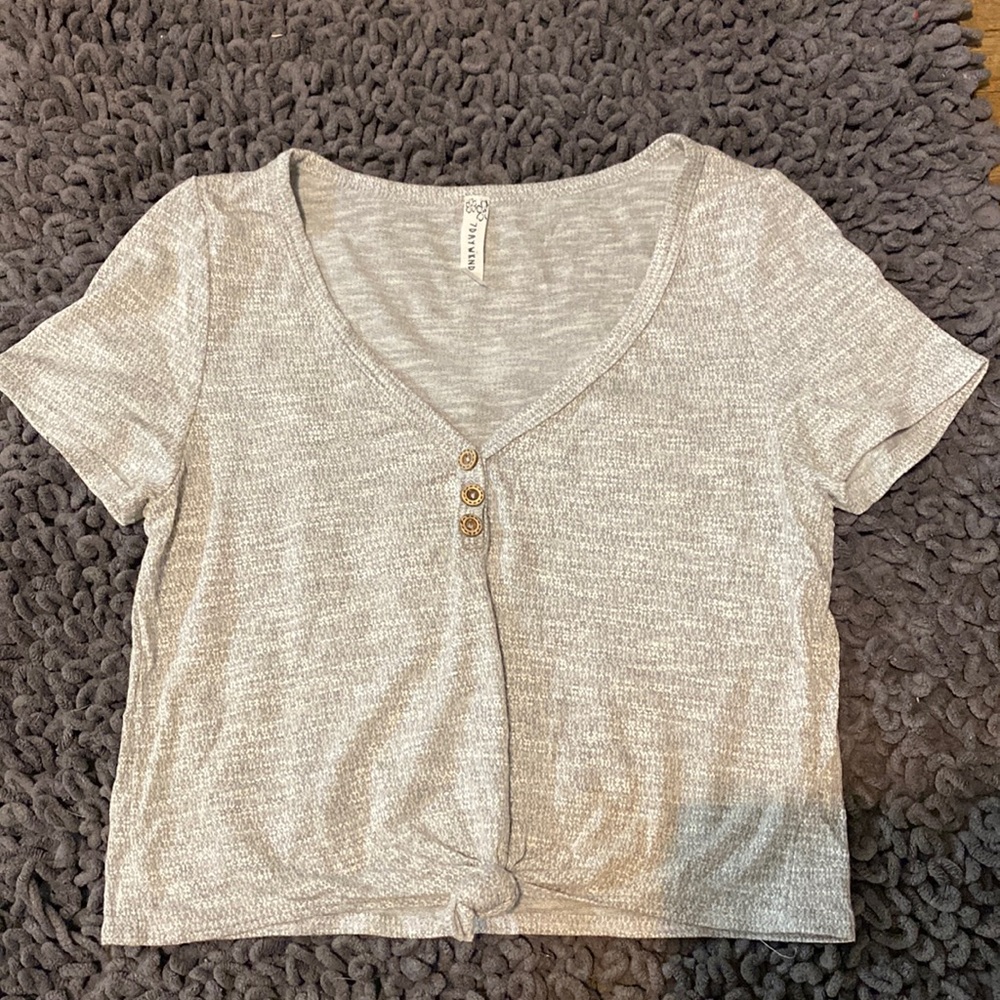 7DayWknd Crop tee